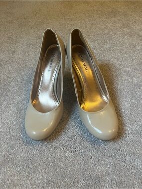 George Beige Patent Round-Toe Heel Pumps